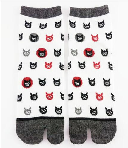 Tabi Sock Cate Cartoon Style 2-Toe Sock