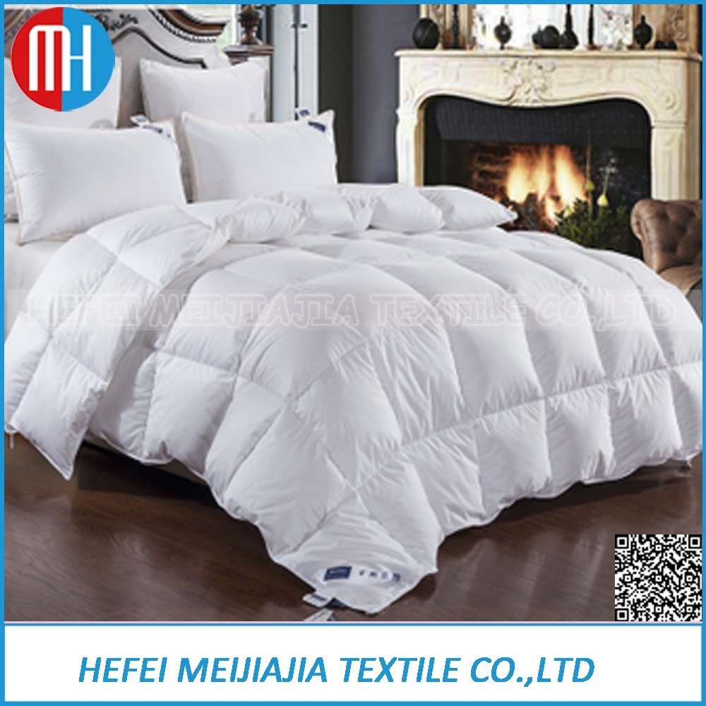 High Quality Cotton Quilt with Filling Goose Down