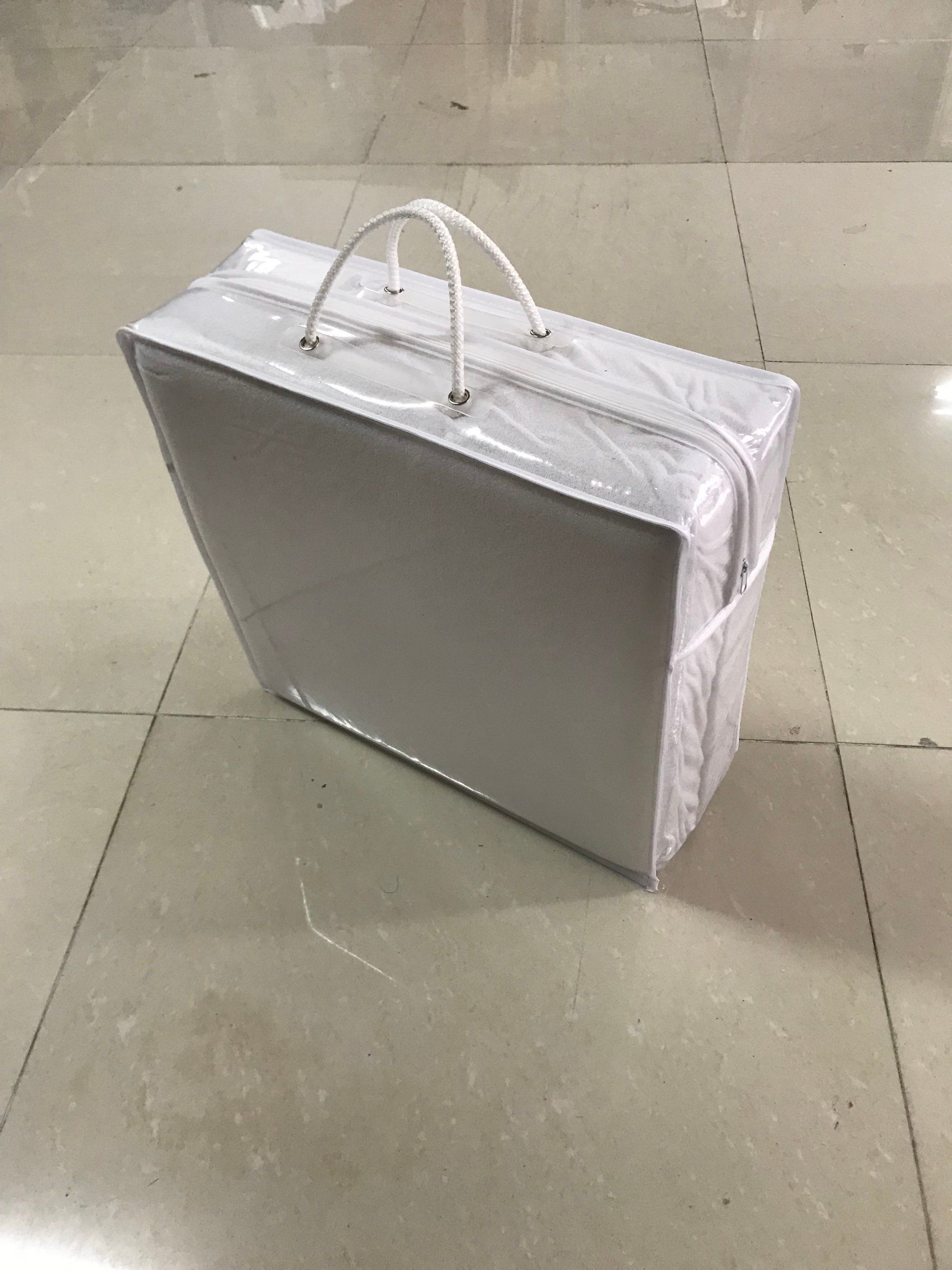2 Folding Foam Mattress for Easy Carry