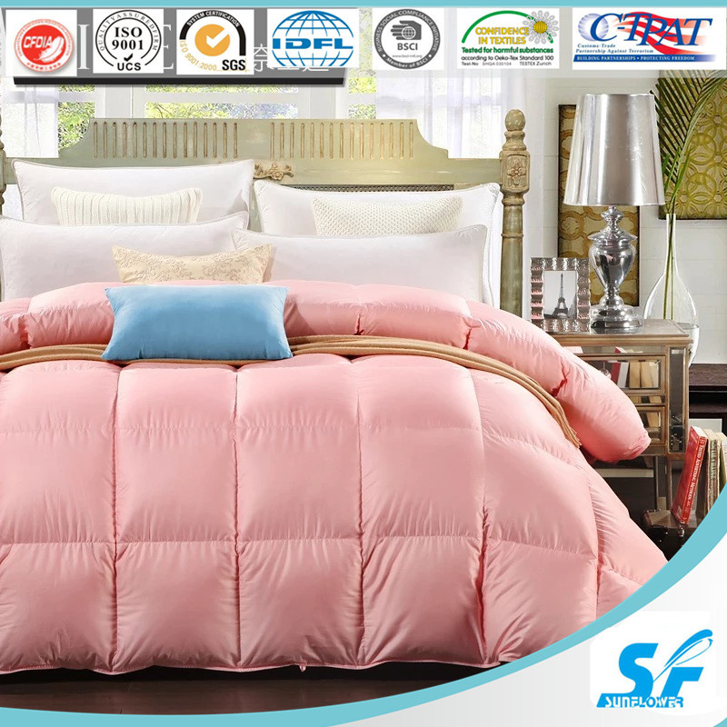 Pink Color 50% White Goose Down and Feather Comforter