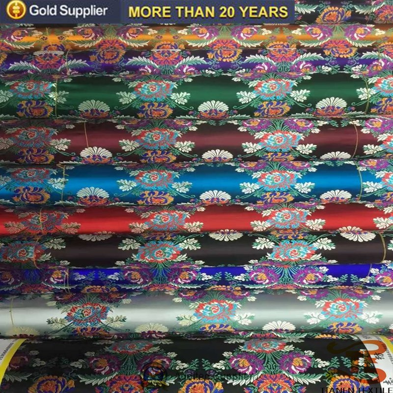 China Jacquard Fabric Polyester Brocade Fabric for Table Cloth or Blanket