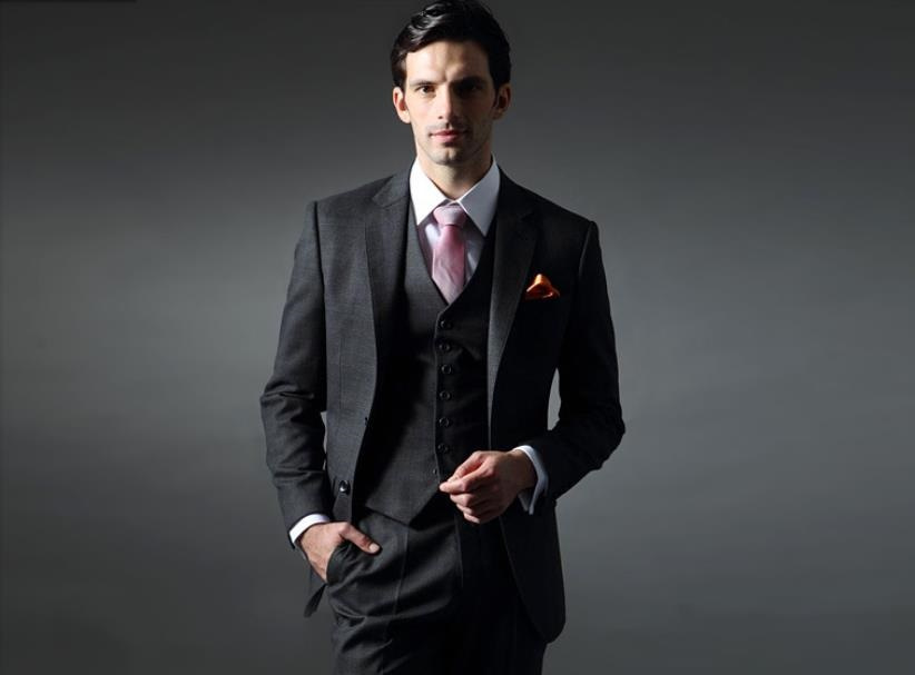 Made in China High Quality Men Suit