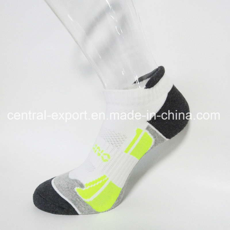 Customized Men Cotton Polyester Elastane Basketball Socks