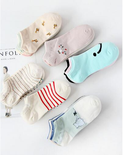 Simle Face Sweety Patten Ankle Sock