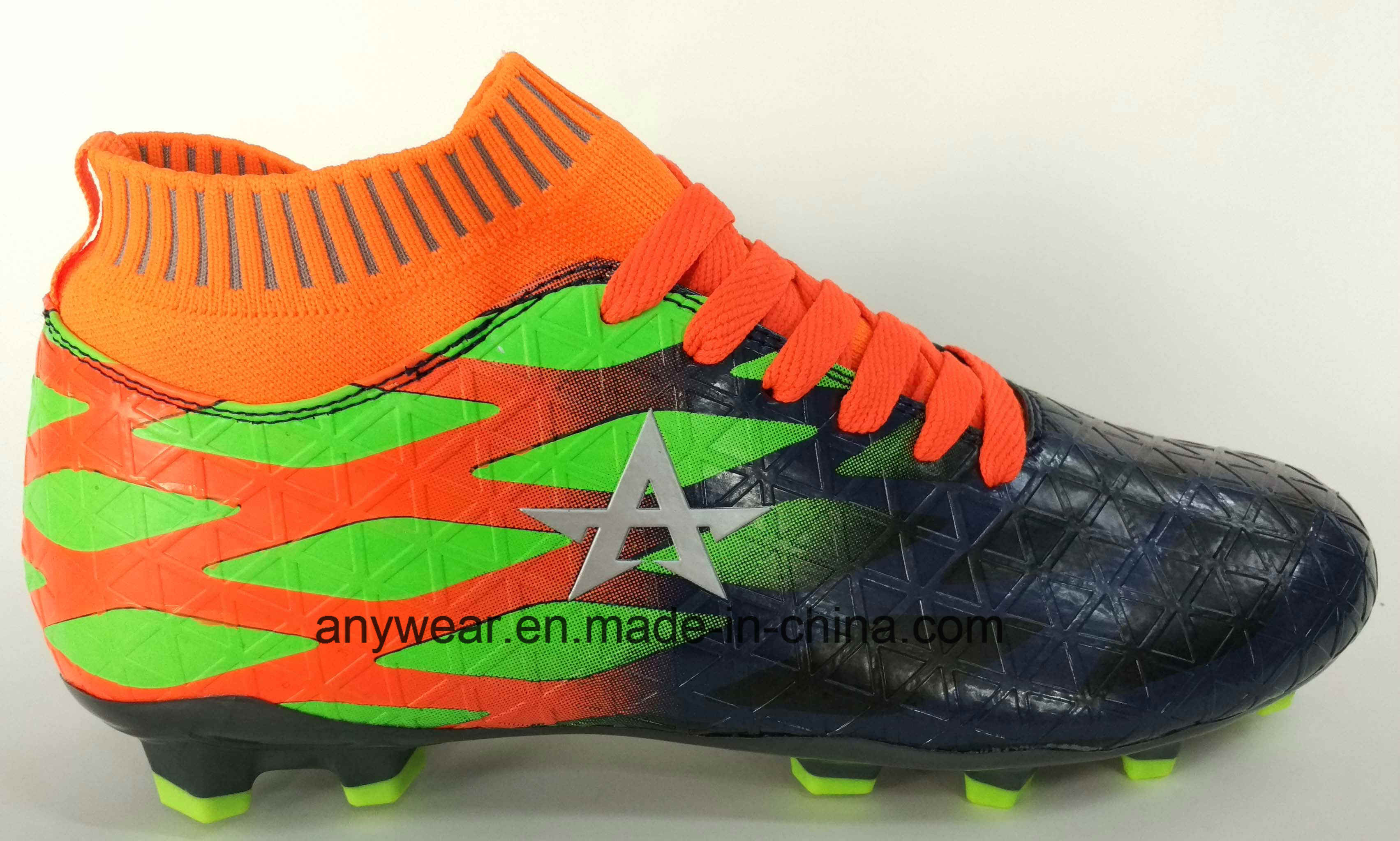 Football Footwear Flyknitting Upper Shoes Outdoor Soccer Boots (174S)