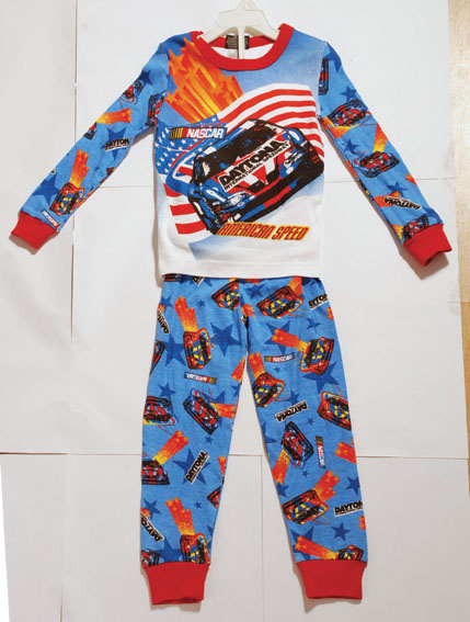 100% Cotton Children's Pajama with Allover Print and Screen Print