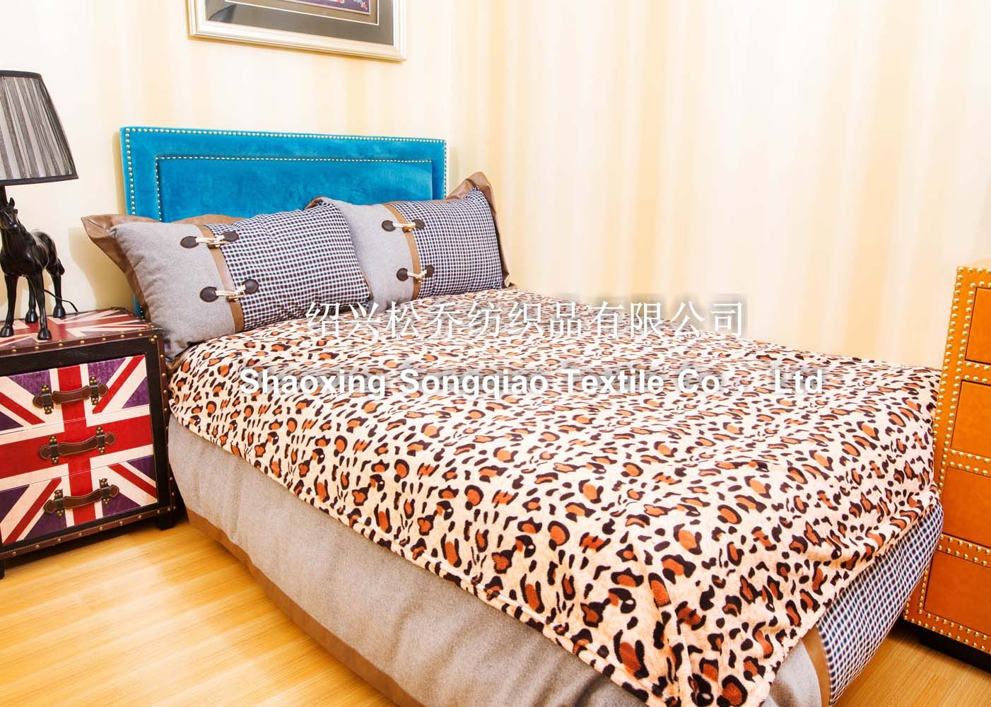 Polyester Printed Flannel/Coral Fleece Blanket - Leopard Print