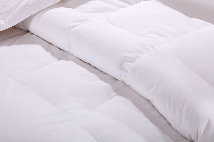 Queen Size 75% Grey Duck Down Comforter