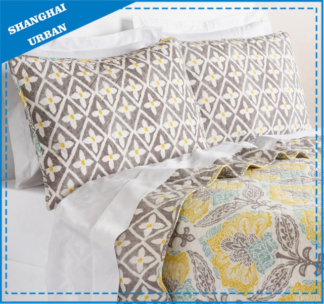 Leafs Pattern Printed Polyester Quilted Coverlet Set