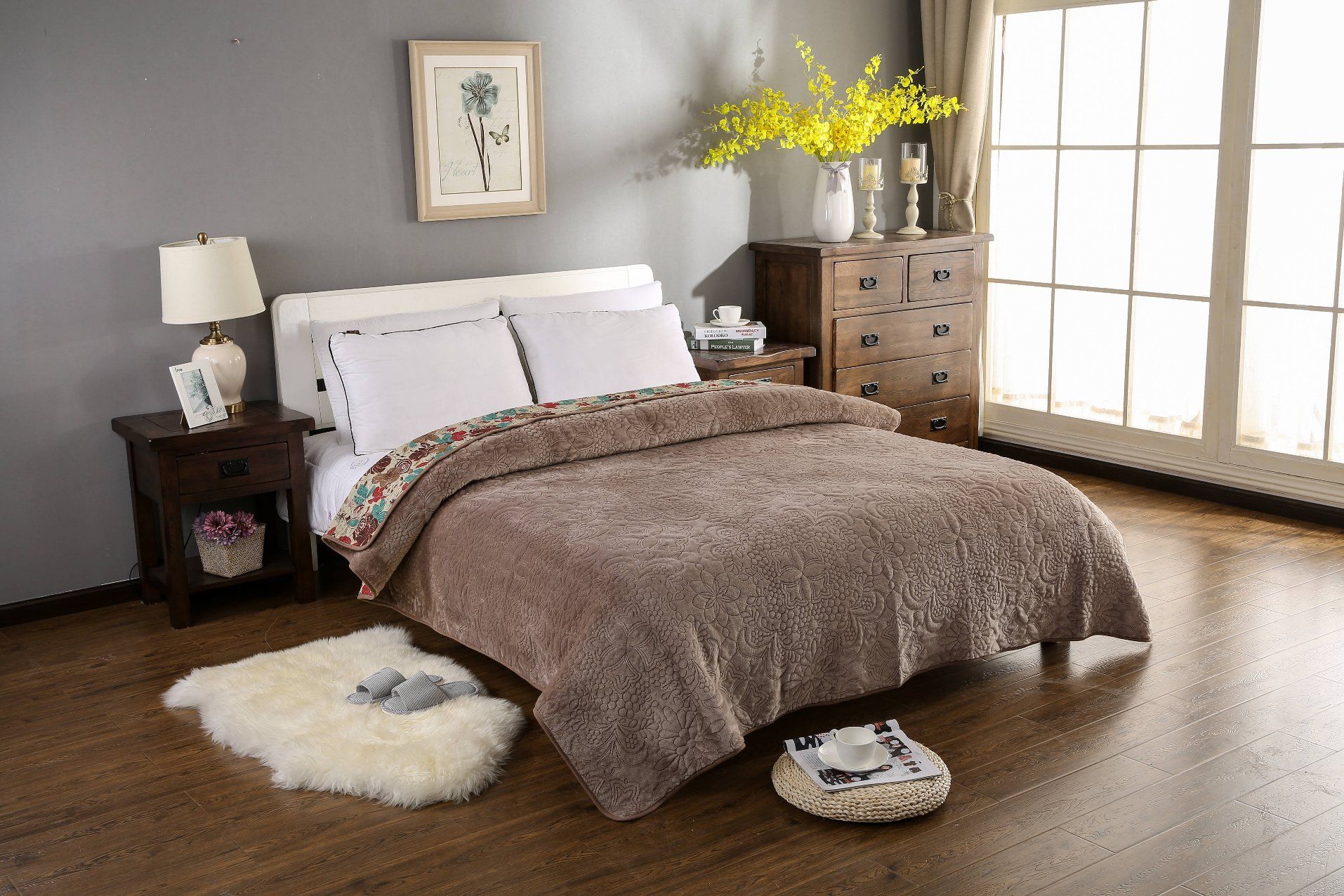 Embroidery Blanket with Flannel Fabric and Can Customized of Gray