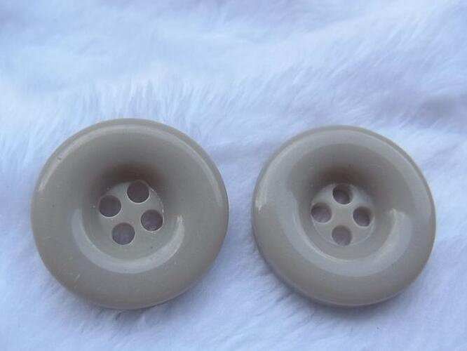 Custom European Standard Eco-Friendly Polyester Button