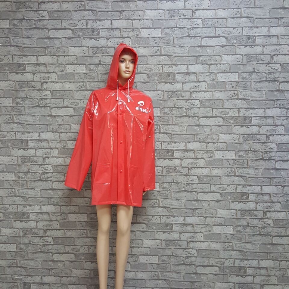 Customize Cheap PVC Long Rain Coat with New Logo for Advertising