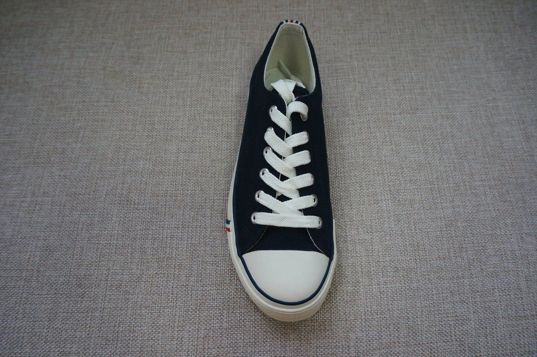 Best Quality Casual and Comfortable Canvas Shoes