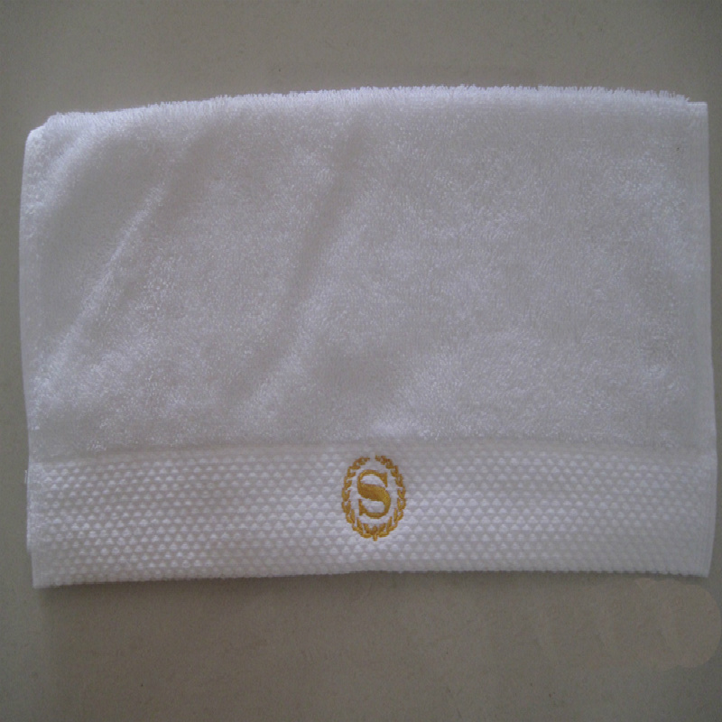 100% Cotton 30*30cm Face Towel with Embroidered Logo