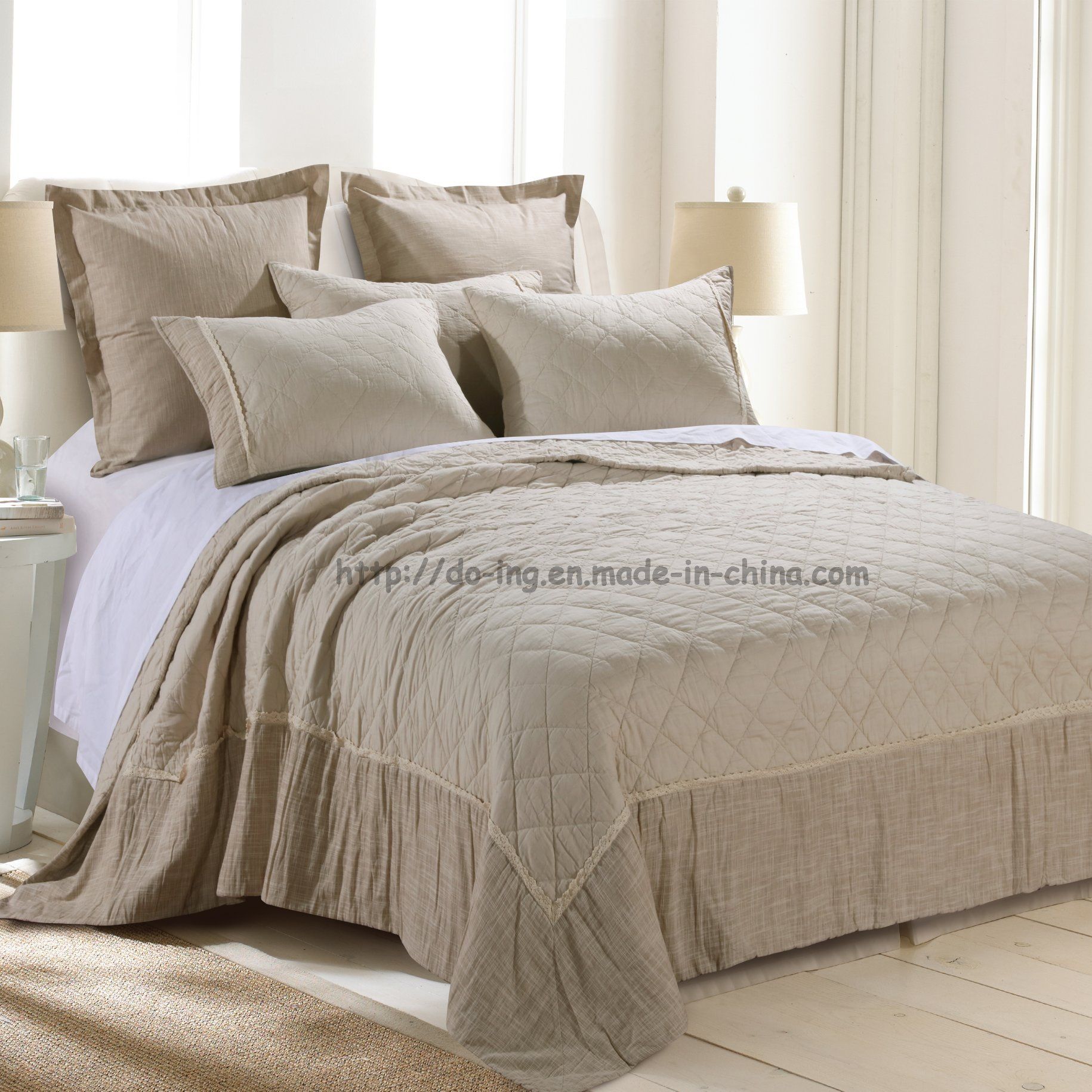 Patch Bedspread in Natural (DO6096)