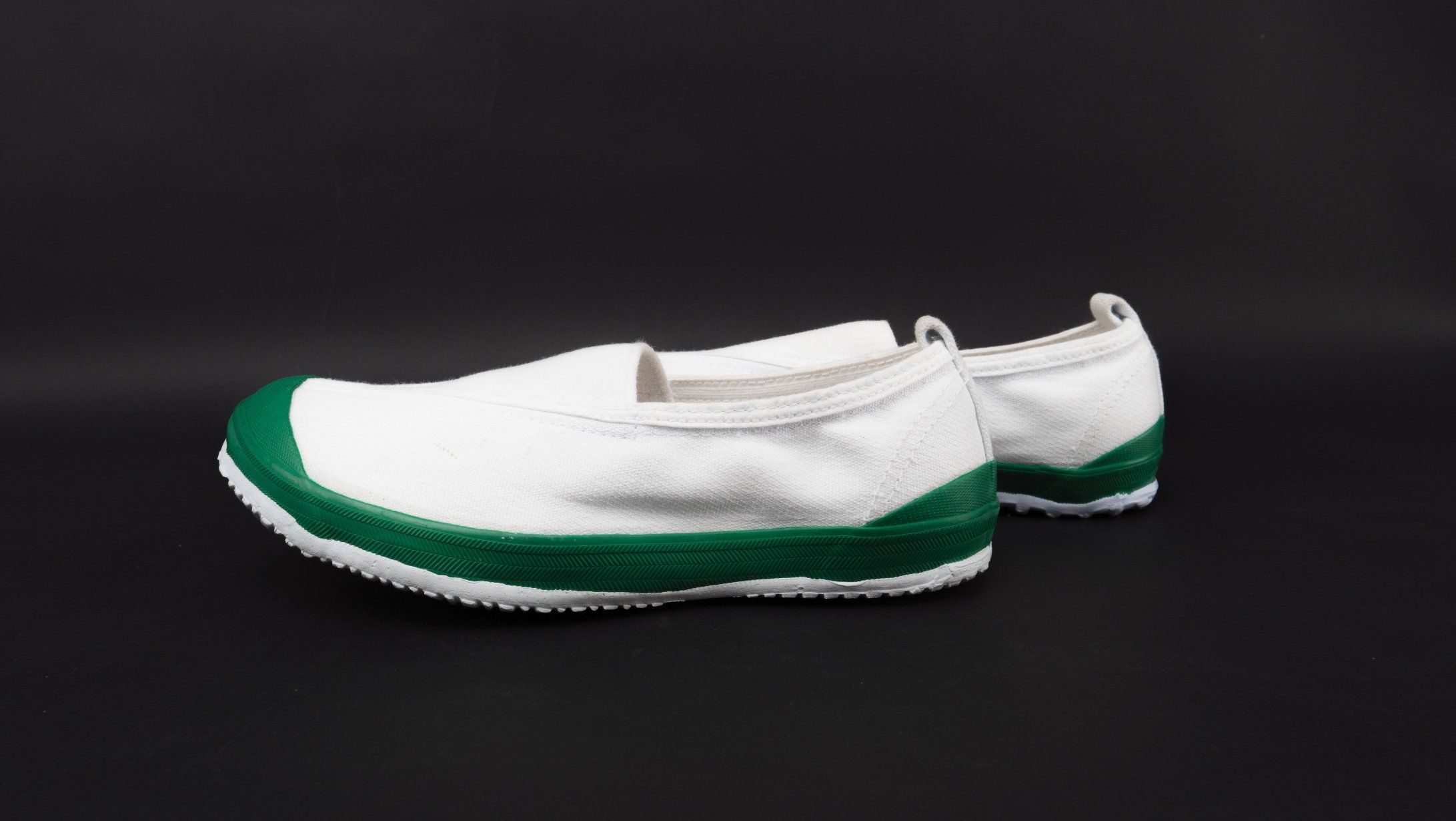 2018 Breathable and Safety Casual Rubber Canvas Shoes Footwear