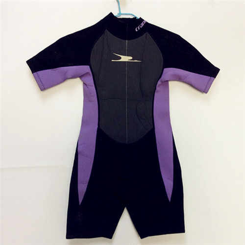 Short Neoprene Surfing Wetsuit with Nylon Fabric (HX15S54)