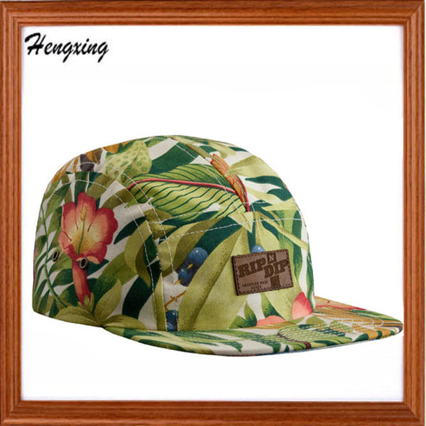 Leather Emboss Custom 5 Panel Flat Peak Snapback Cap