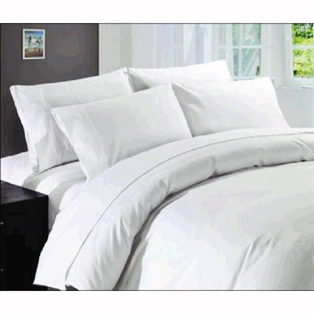 Soft Feeling Polyester Comforter