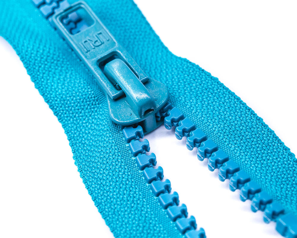 Vislon Zipper with Blue Color Tape and Da Puller/Top Quality