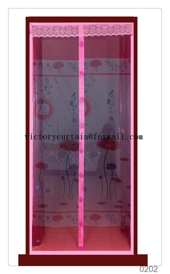 Automatically Closing Mosquito Net Door Curtain