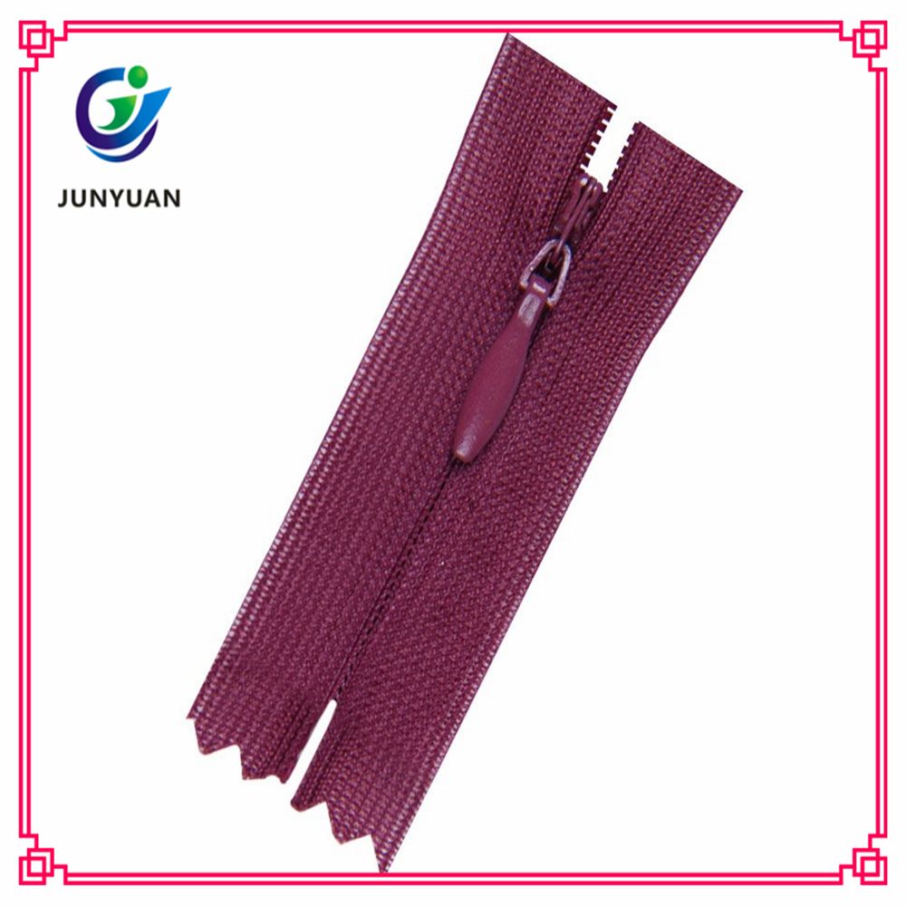High Quality Plating Zipper Runner and Nylon Zipper for Handbag