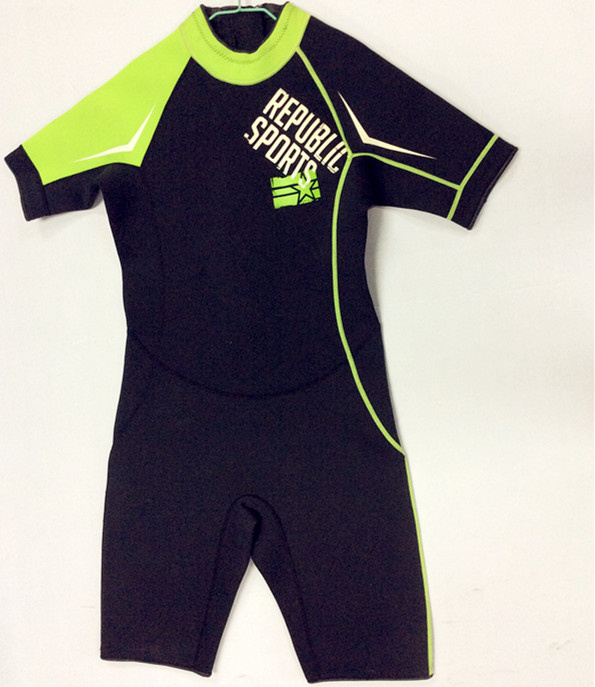 Short Neoprene Surfing Wetsuit with Nylon Fabric (HX15S89)