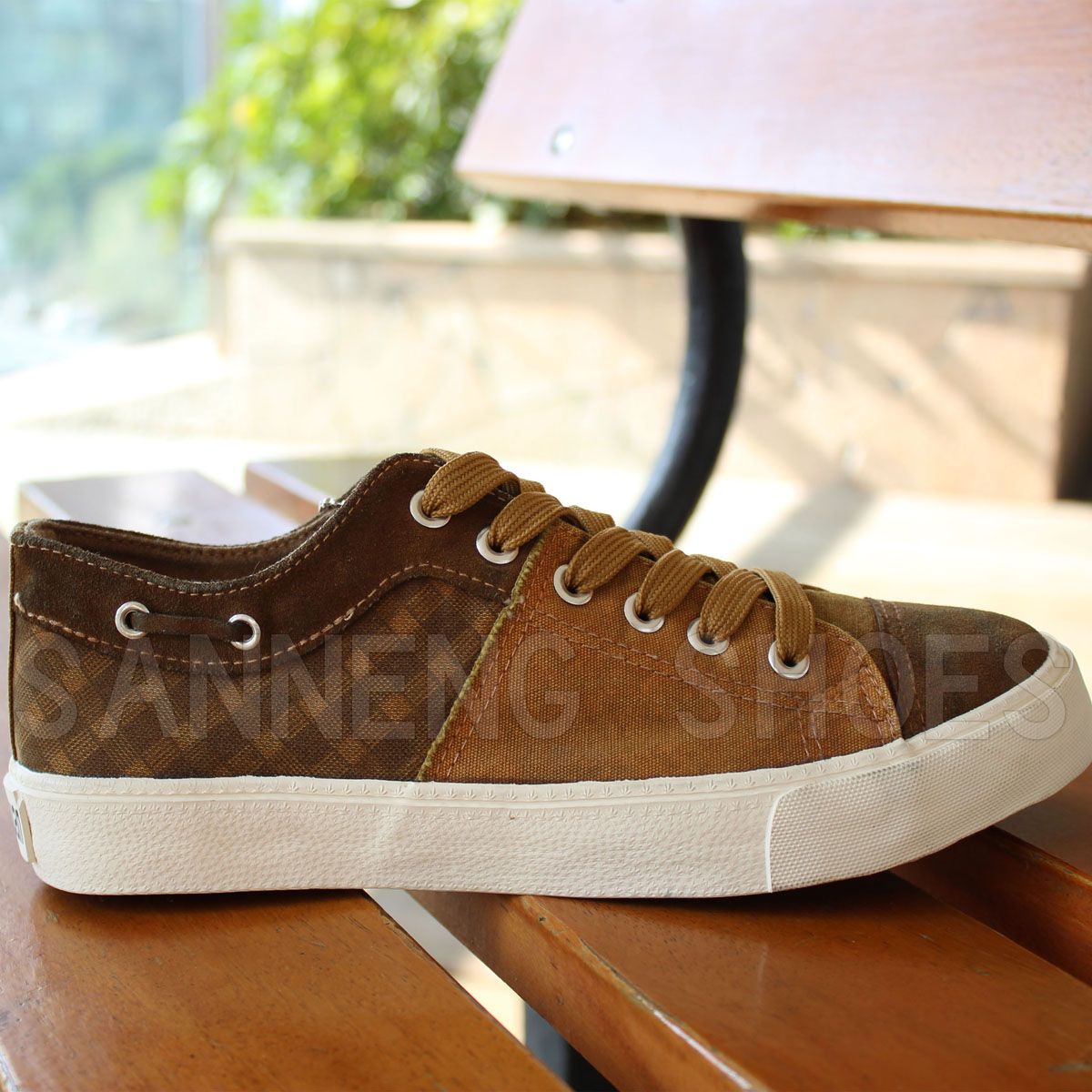 Vulcanized Shoes Rubber Outsole Canvas (SNC-02078)