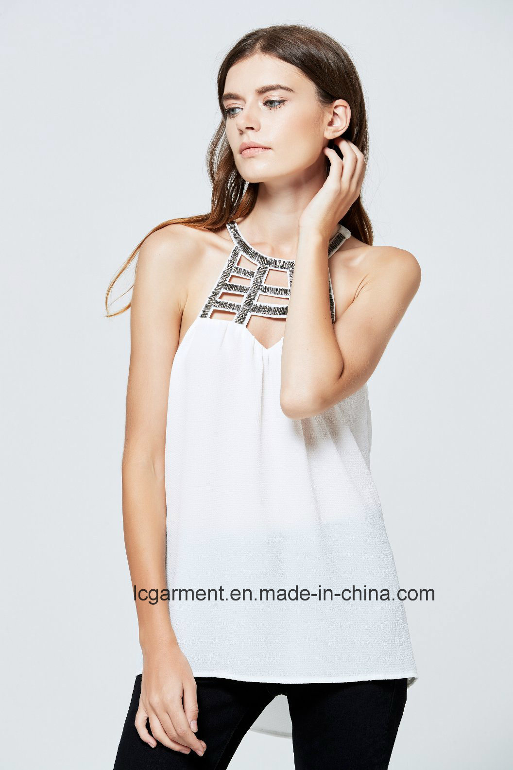 Latest Products Woman Fashionable Halter Neck Vest with Metal Jewelry