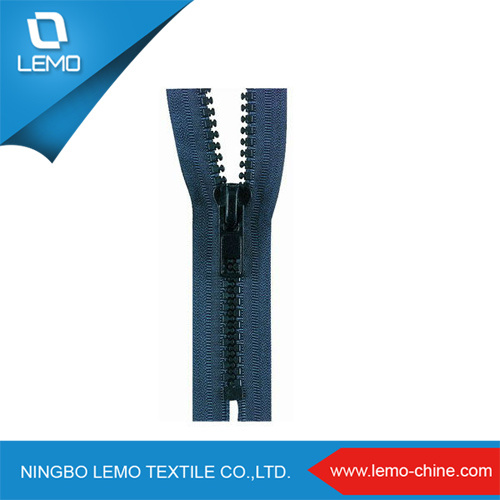 Plastic Zipper for Garmment Accessory