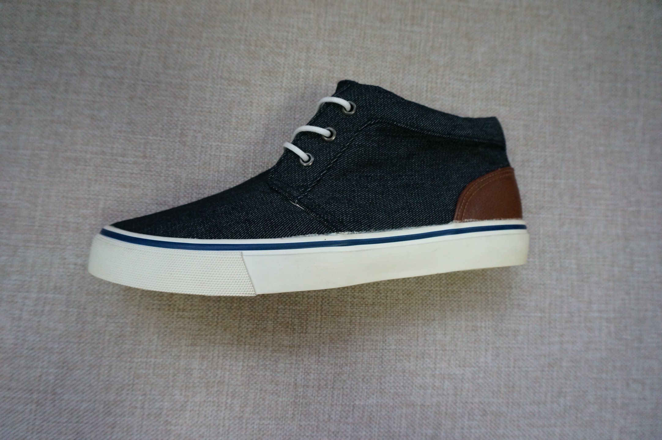 New Design Casual and Comfortable Canvas Shoes Best Sell