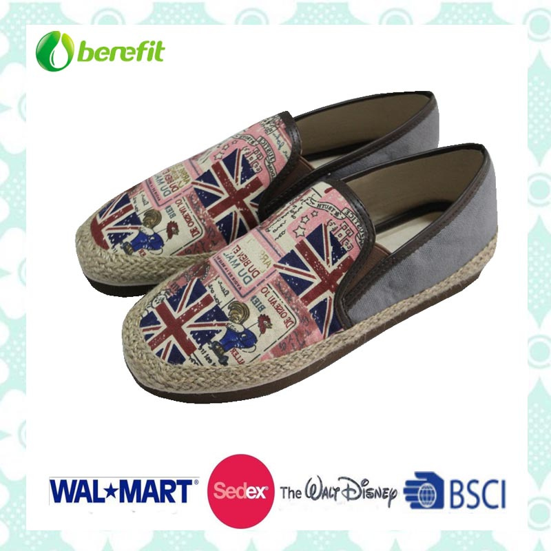 Beautiful Printing Design with PE Sole, Women's Canvas Shoes