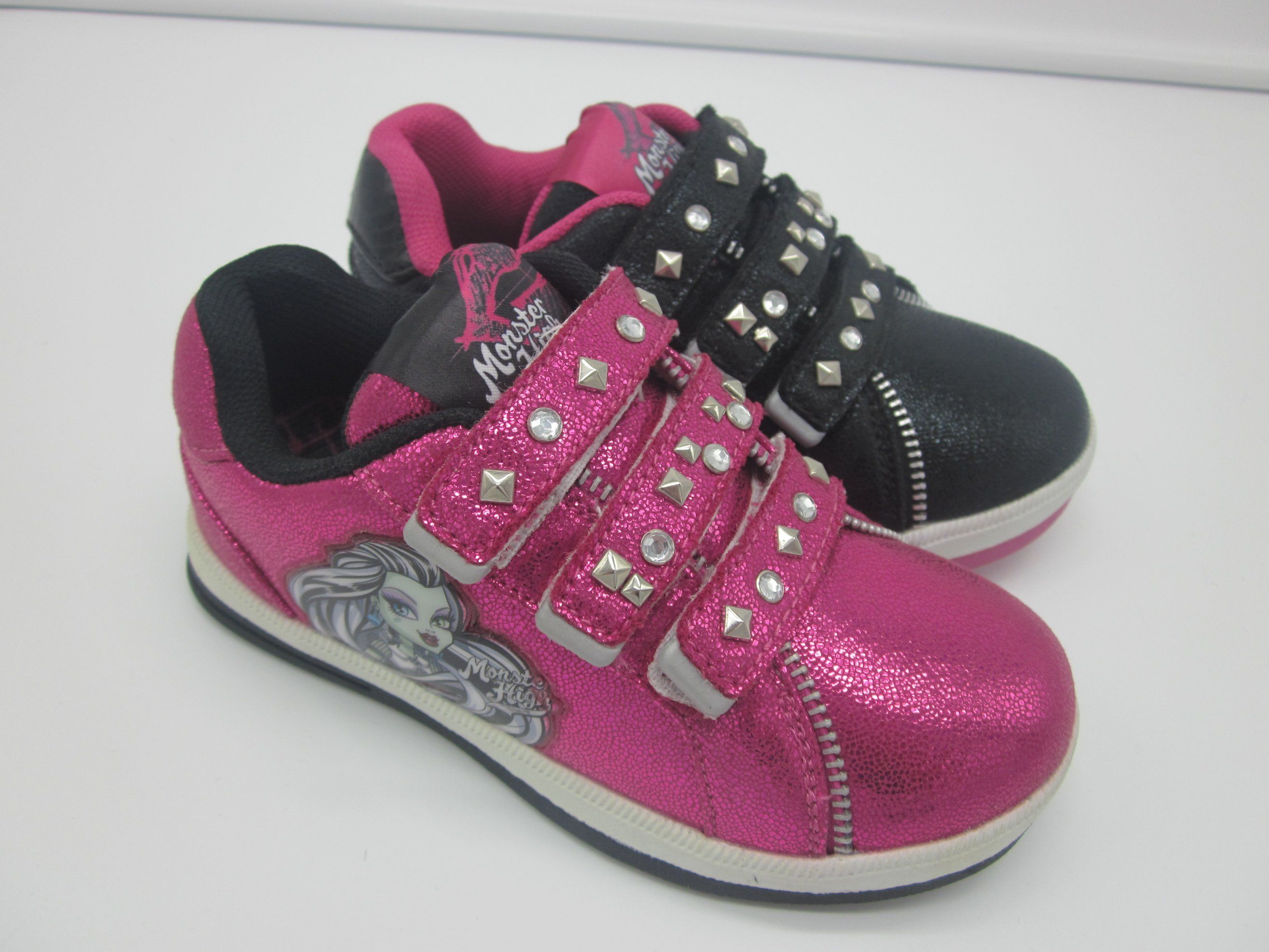 PU Upper Buckle Shoes Chindren's Casual Shoes with Rivet