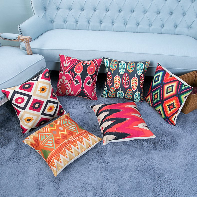 Digital Print Decorative Cushion/Pillow with Ikat Geometric Pattern (MX-04)