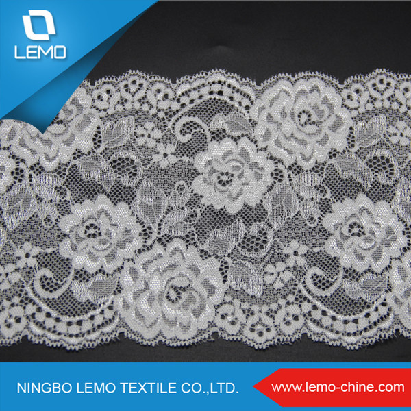 The Width of The Tricot Lace in More Than 10 Cm