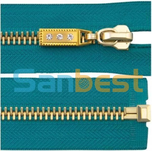 Beautiful Color Metal Zipper with Durable Teeth