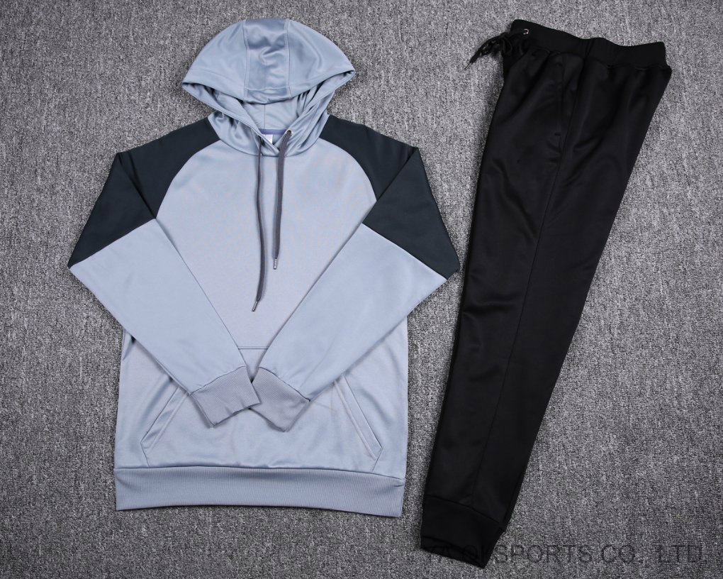 2017 Top Quality Winter Gym Tracksuit for Men