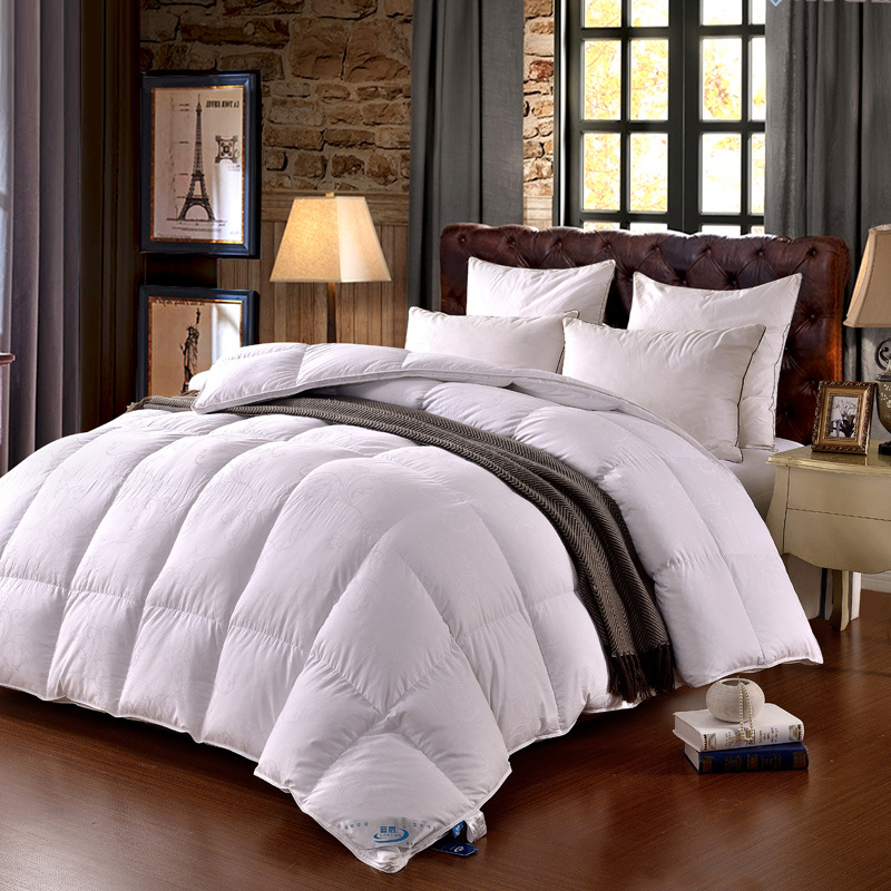 Cotton Stripe White Goose Down Comforter Made in China