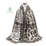 New Fashion Lady Scarf with Leopard Printed Satin Shawl