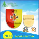 China Supplier Accepted Custom Two-Colored Metal Badge with Attachment