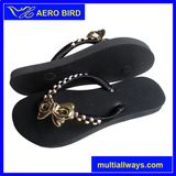 2016 Fashion Fancy Girls Sandal with Straps Decoration