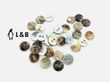 Hot Selling 4 Hole/2 Hole Colorful Button for Clothing/Bags/Garment