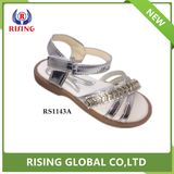 2018 Girls Fashionable Flat TPR Sole Sandals with Hook