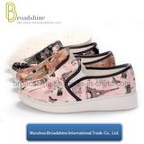 Slip-on Women Shoe with Printing and Embossing PU