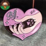 Custom Wholesale Metal Heart Shape Button/Pin/Emblem/Name/Enamel Badge