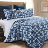 Cotton Rotary Print Quilt in Navy (DO6094)