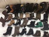 Boots for Woman in Stock