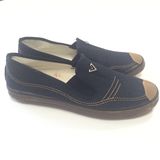 Breathable and Affordable Vulcanized Canvas Shoes