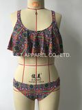 Popular Sexy Crochet Two-Piece Bikini (QG-6125W)