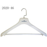 White Custom Rubber Coating Plastic Suit Hanger